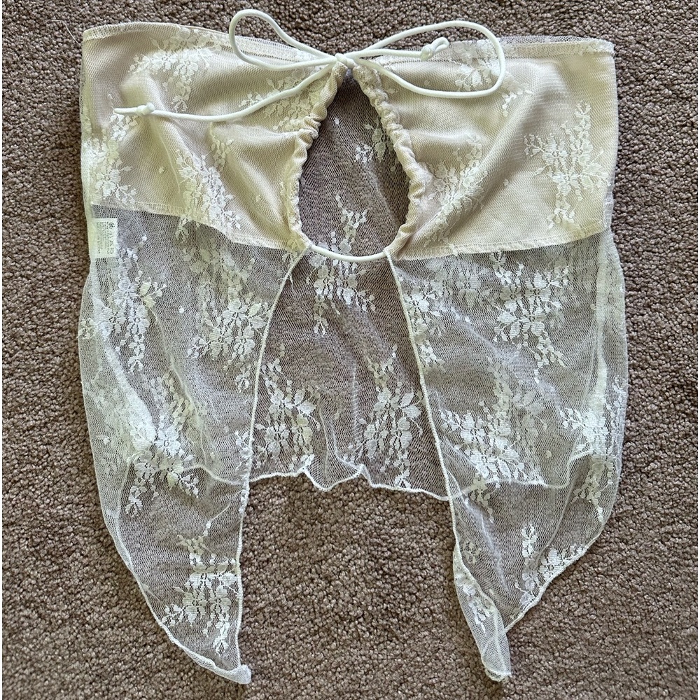 Trendy lace tube top